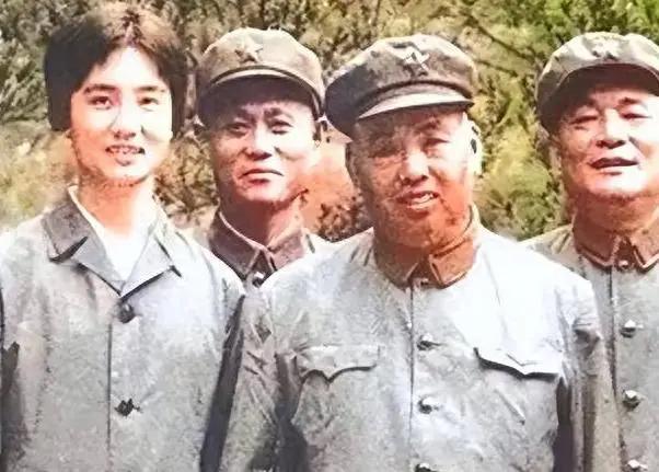 軍區(qū)司令員，職責、角色與影響力，軍區(qū)司令員，職責、角色與深遠影響力