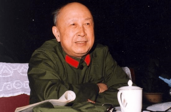 錢學森的警衛(wèi)數(shù)量及其相關(guān)分析，錢學森的警衛(wèi)隊伍規(guī)模及其影響因素分析
