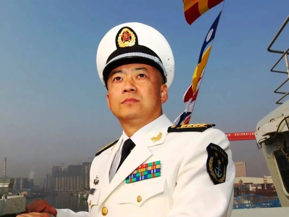 遼寧艦歷任艦長，見證中國航母發(fā)展的杰出人物，遼寧艦歷任艦長，見證中國航母發(fā)展的杰出人物傳奇