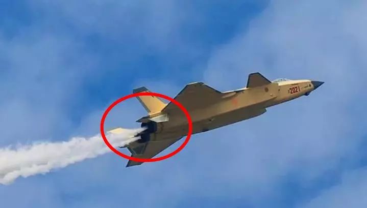 轟-20試飛照片，揭示中國新一代隱身戰(zhàn)略轟炸機的神秘面紗，中國新一代隱身戰(zhàn)略轟炸機轟-20試飛照片揭秘神秘面紗