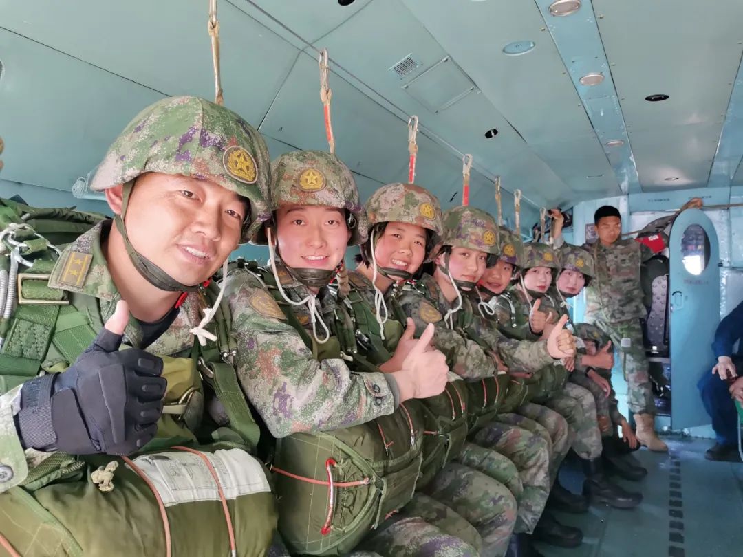 女兵兩年后的出路，多元化發(fā)展路徑與無限可能，女兵兩年后的多元發(fā)展路徑與無限可能，探尋出路與未來