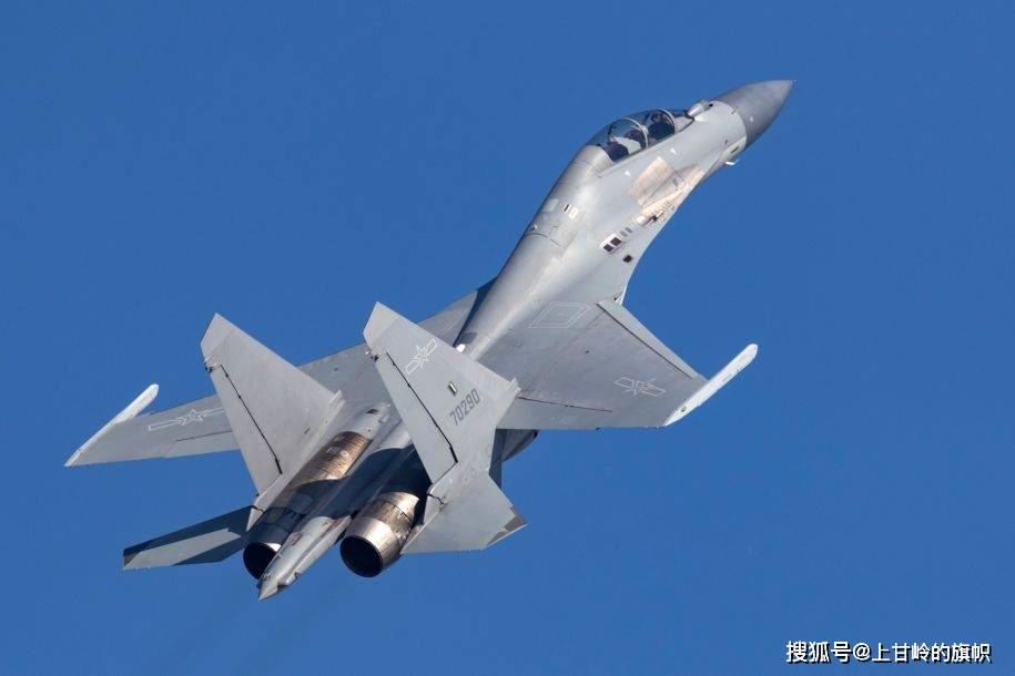 殲-16戰(zhàn)斗機(jī)，揭示中國(guó)空軍新一代戰(zhàn)斗機(jī)的實(shí)力與優(yōu)勢(shì)，殲-16戰(zhàn)斗機(jī)，揭示中國(guó)新一代戰(zhàn)斗機(jī)的強(qiáng)大實(shí)力與獨(dú)特優(yōu)勢(shì)